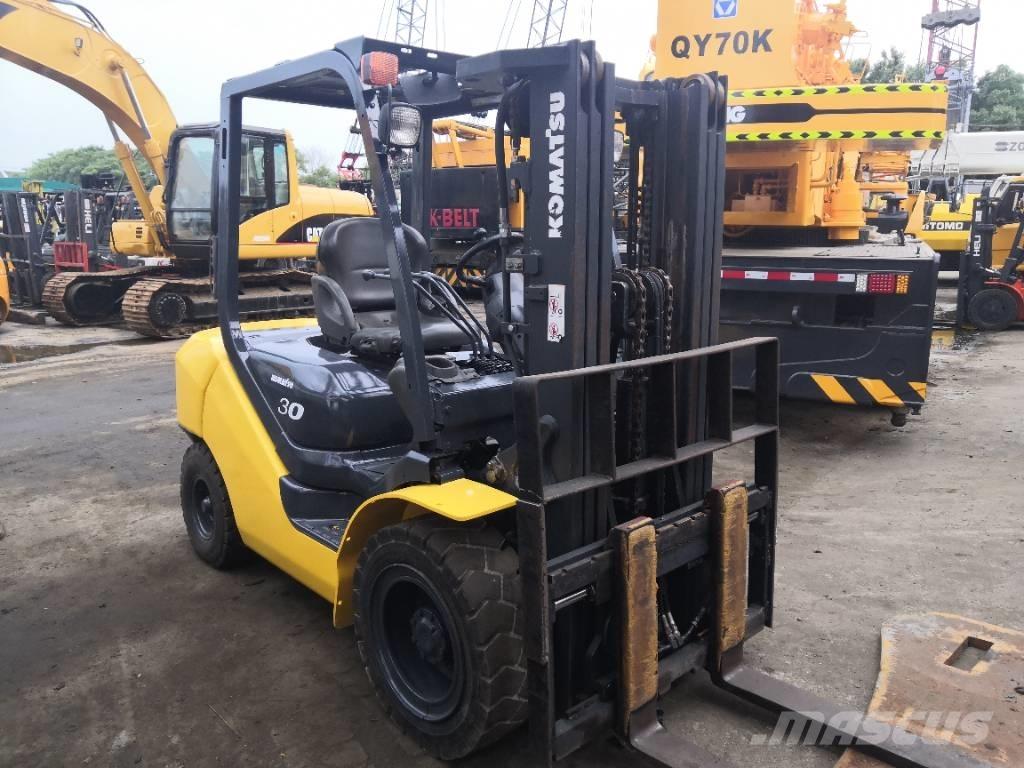 Komatsu 30 Camiones diesel