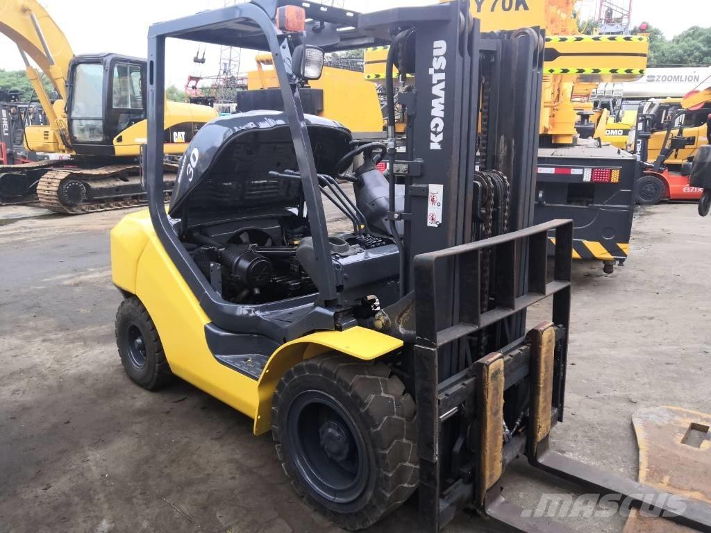 Komatsu 30 Camiones diesel