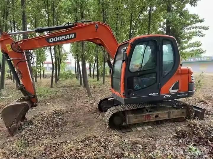 Doosan DX75 Excavadoras sobre orugas