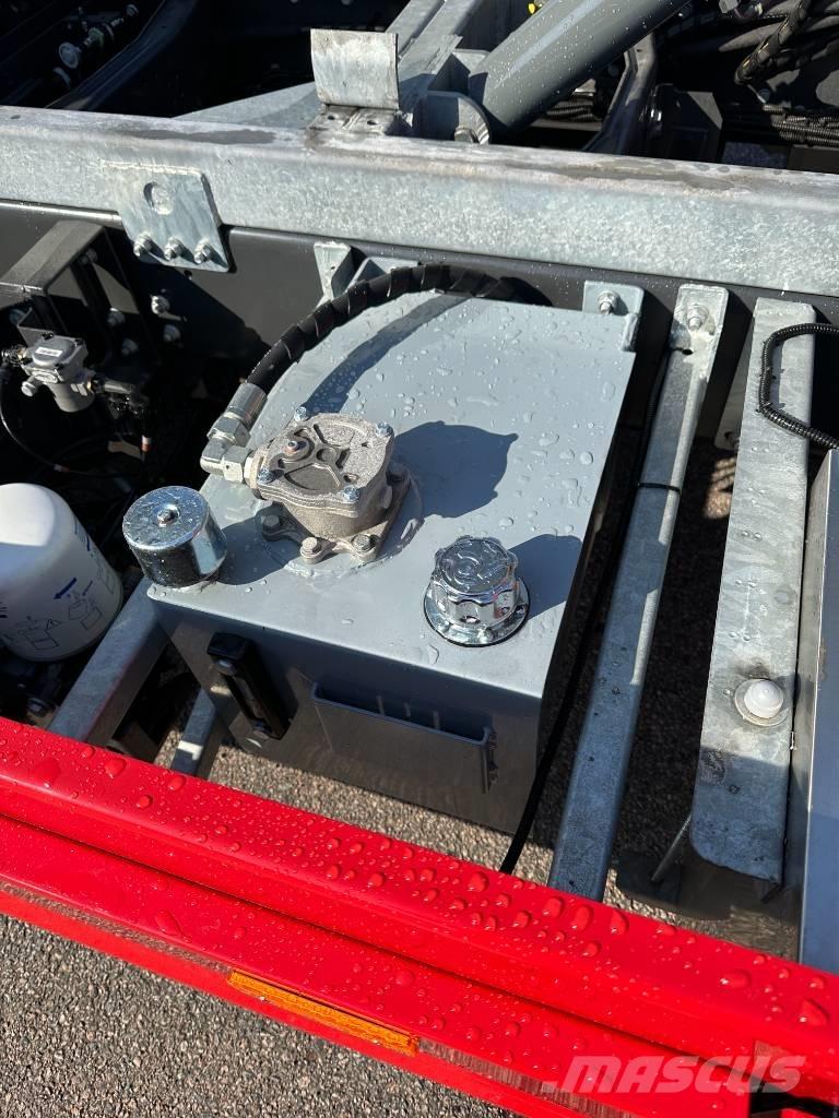 Volvo FL 12 Towtruck Vehículos de reciclaje