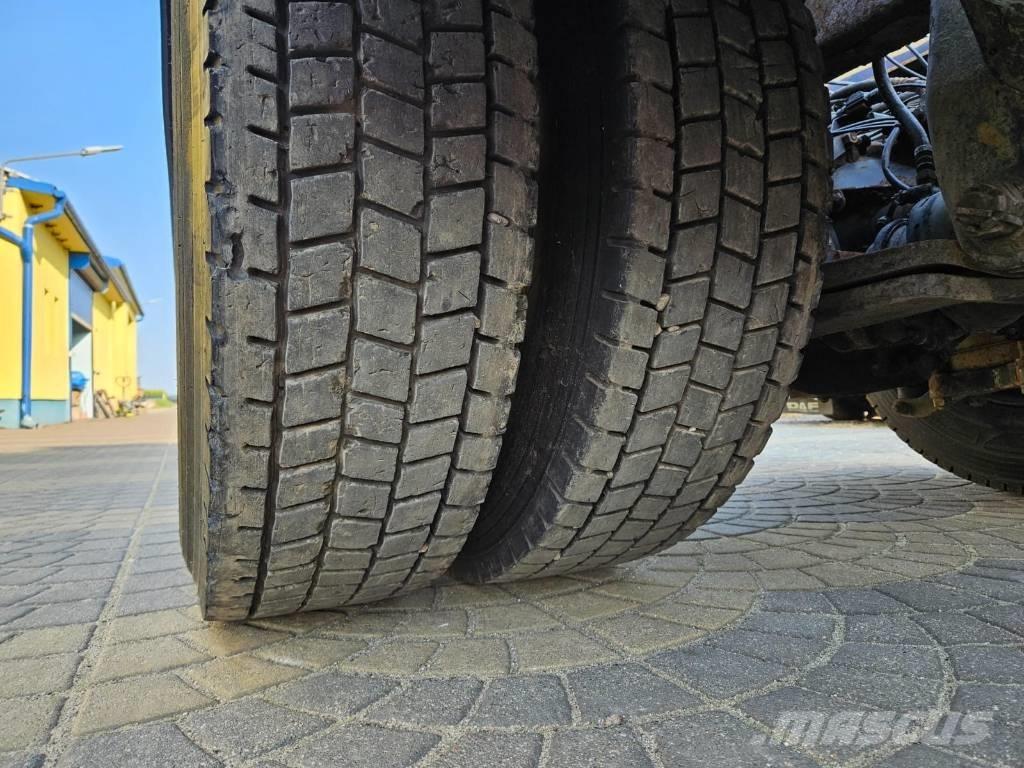 Scania 94 D 310 Camiones con chasís y cabina