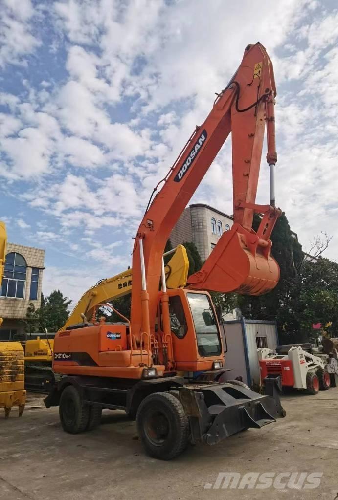 Doosan DH 210 W-7 Excavadoras de ruedas