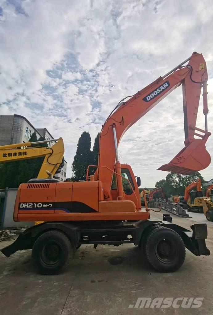 Doosan DH 210 W-7 Excavadoras de ruedas