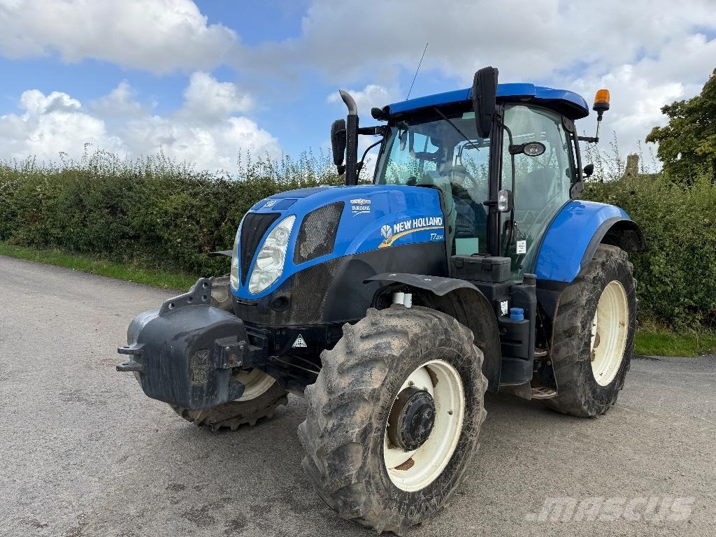 New Holland T 7.200 Tractores