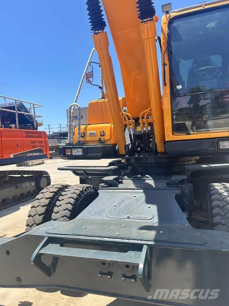 Hyundai R210W-9 Excavadoras de ruedas