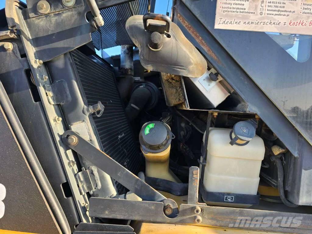 CAT 908 Cargadoras sobre ruedas