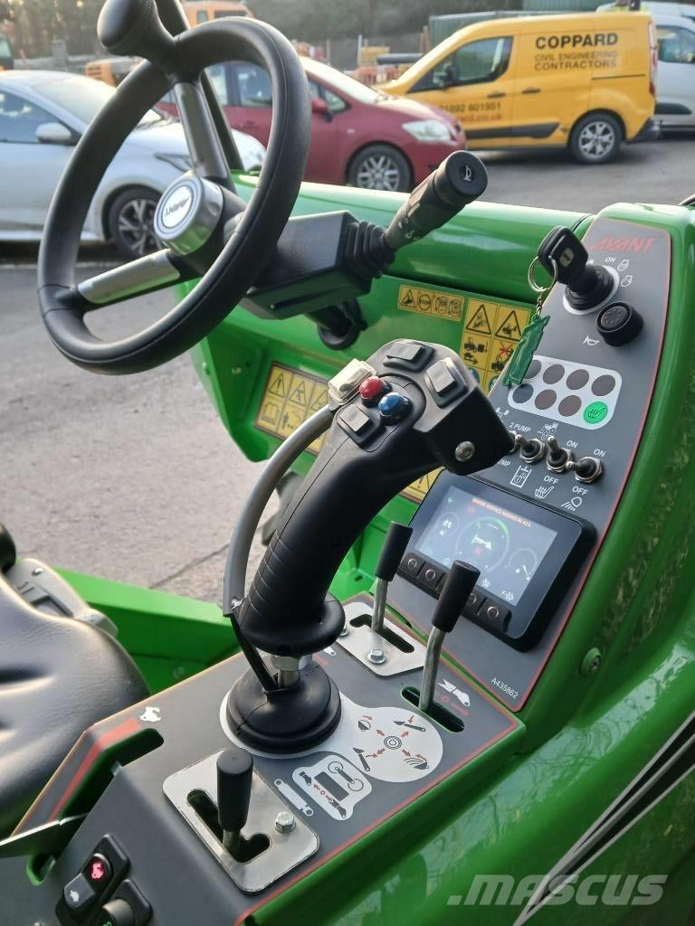 Avant 760i Cargadoras multifunción