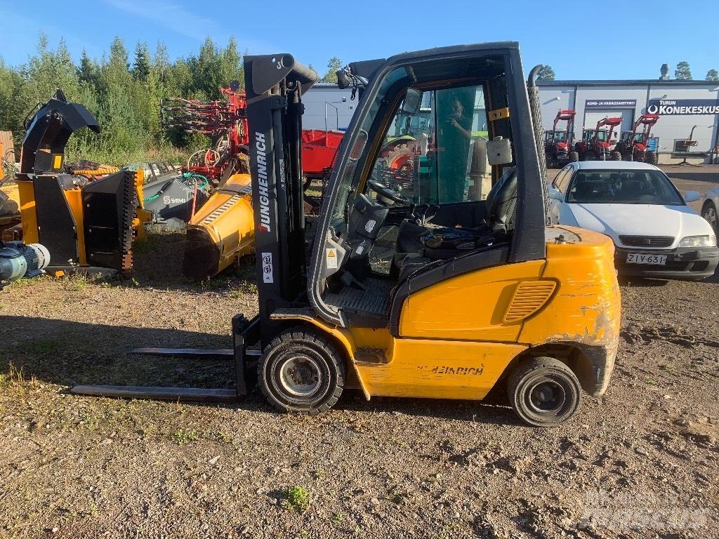 Jungheinrich DFG 320 Camiones diesel