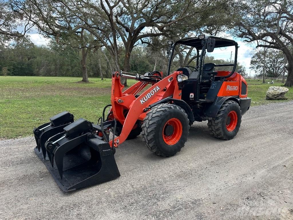 Kubota R 630 Cargadoras y excavadoras frontales