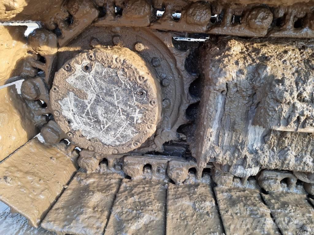 JCB JS 145 LC Excavadoras sobre orugas