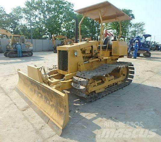 Mitsubishi BD2F Buldozer sobre oruga