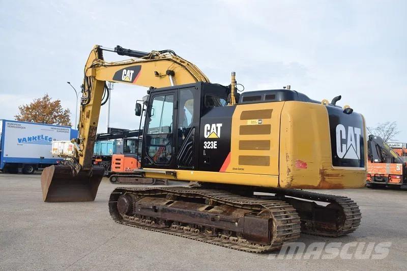 CAT 323E-stock id2 Excavadoras sobre orugas