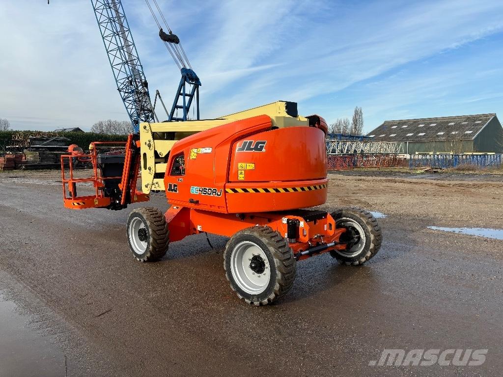 JLG EC 450 AJ Plataformas con brazo de elevación manual