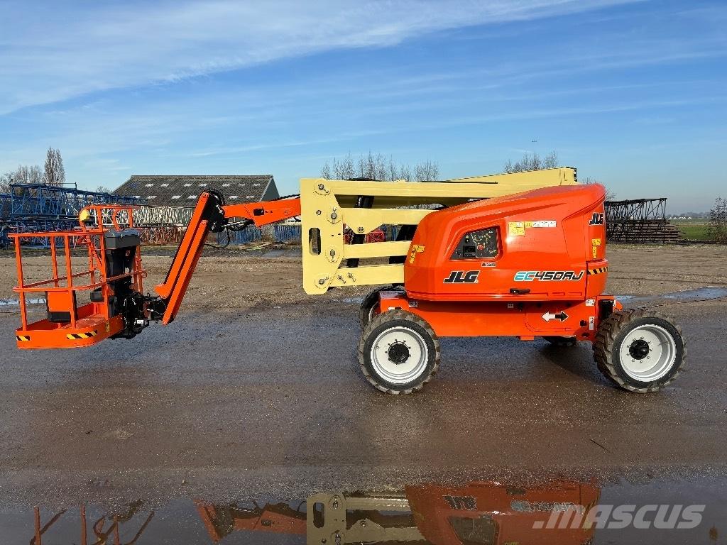 JLG EC 450 AJ Plataformas con brazo de elevación manual