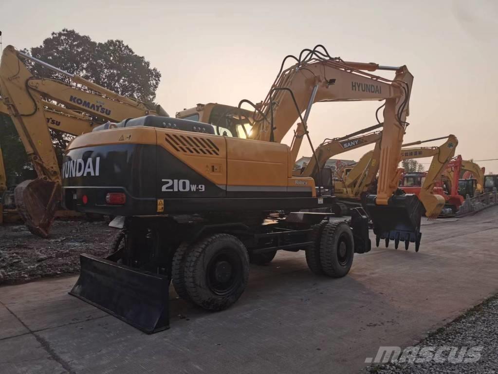 Hyundai R210W-7 Excavadoras de ruedas