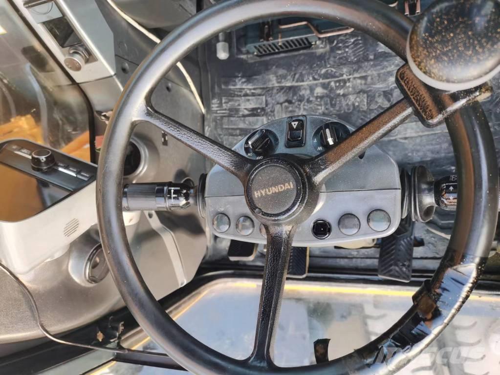 Hyundai R210W-7 Excavadoras de ruedas