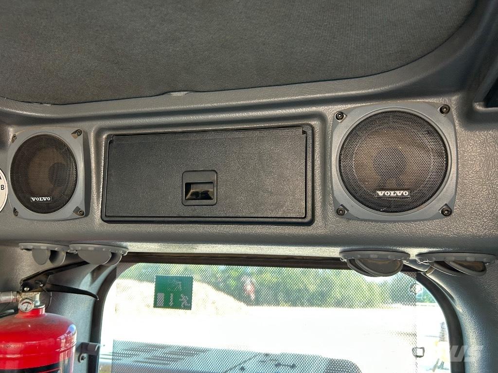 Volvo EC 210 B LC Excavadoras sobre orugas