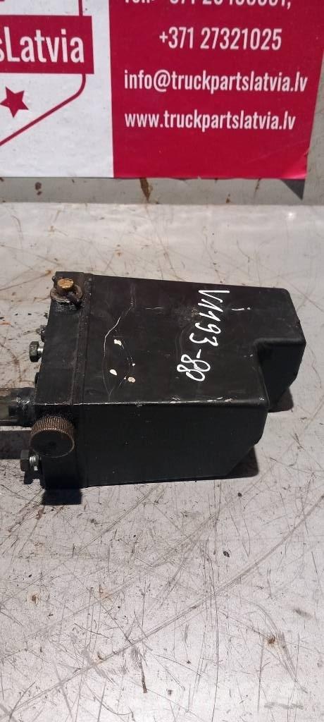 Volvo FH 12.      20917279 Hidráulicos