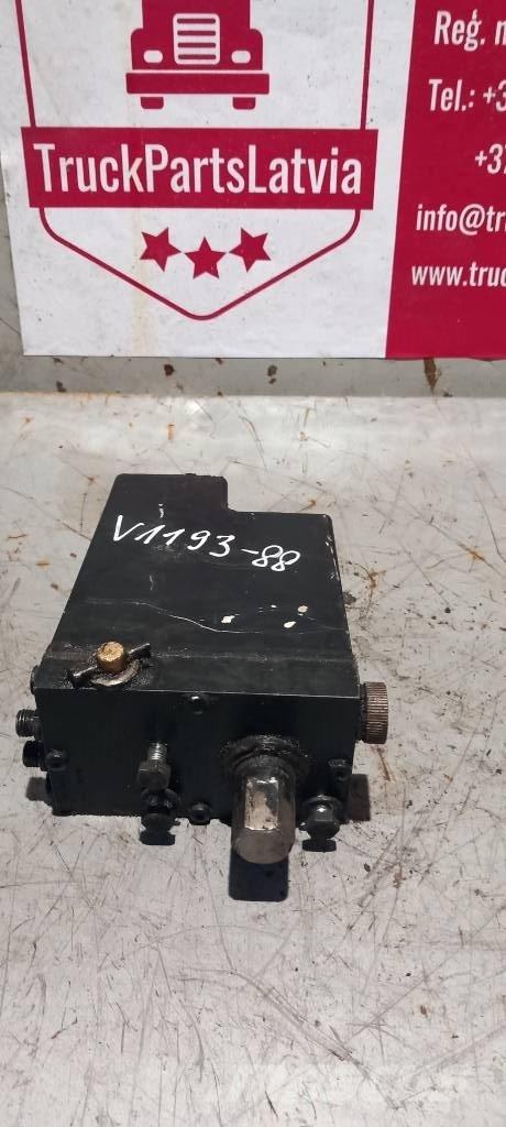 Volvo FH 12.      20917279 Hidráulicos