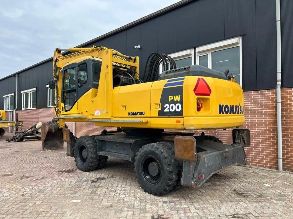 Komatsu PW200 Excavadoras de ruedas