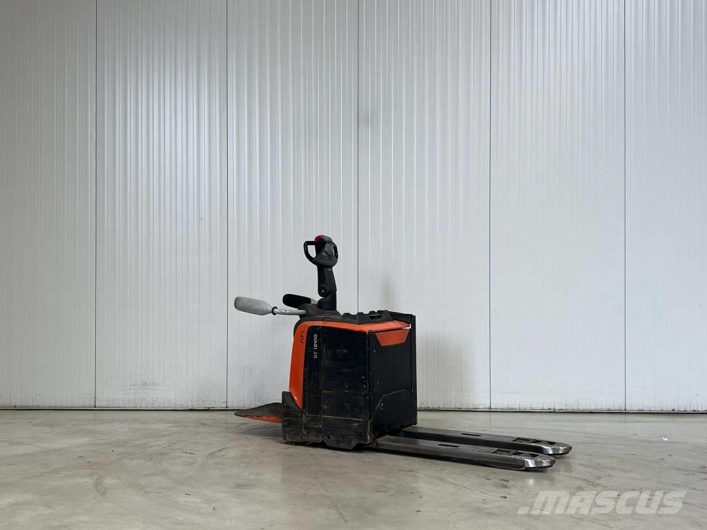 BT LPE250 Montacargas con plataformas de baja elevación