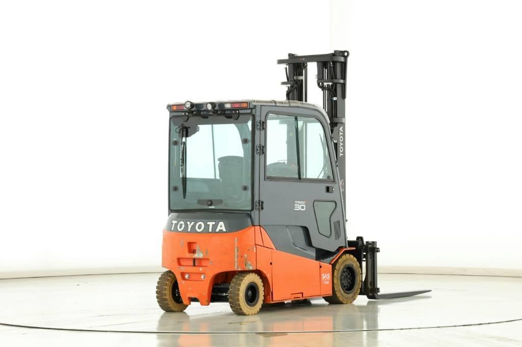 Toyota 8 FBMT 30 Carretillas de horquilla eléctrica