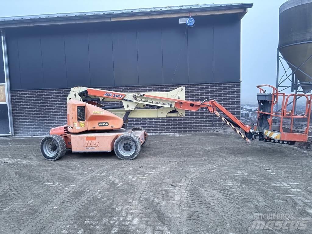 JLG 450aj Plataformas con brazo de elevación manual