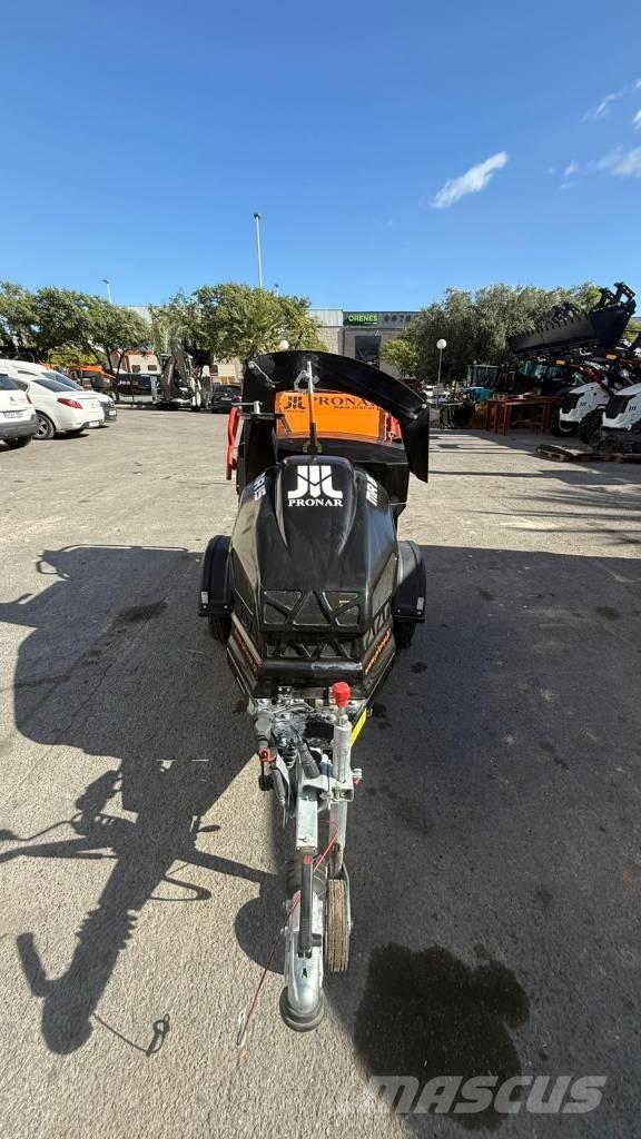 Pronar MR-15 Trituradoras de troncos