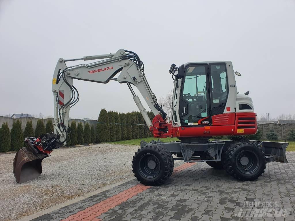 Takeuchi TB295W Excavadoras de ruedas