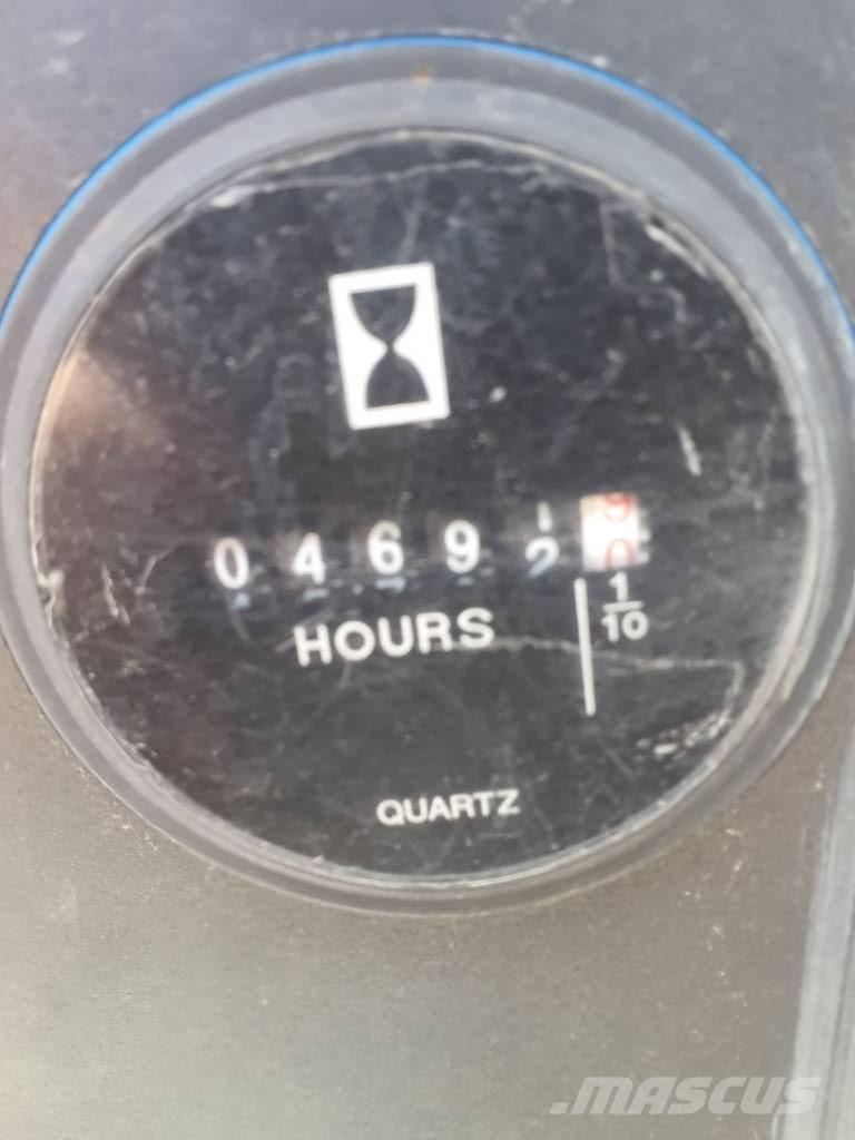 Genie Z40/23NRJ Plataformas con brazo de elevación manual