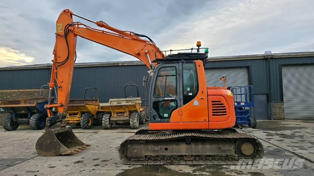 Doosan DX 140 LCR-3 Excavadoras sobre orugas