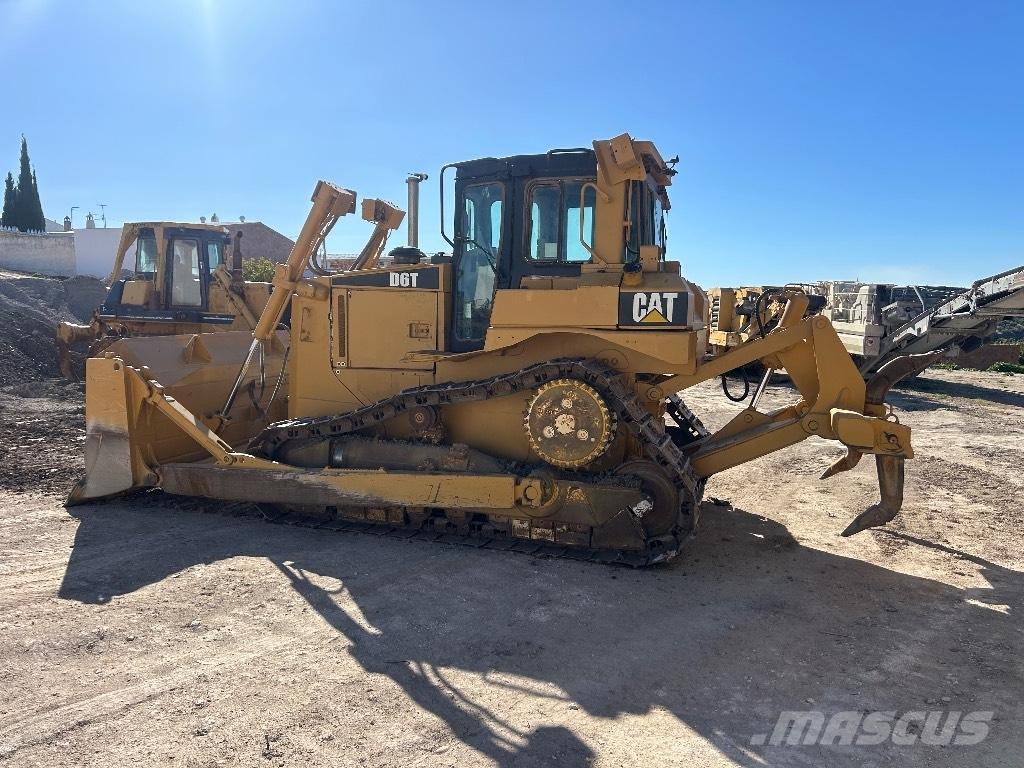 CAT D 6 T XL Buldozer sobre oruga