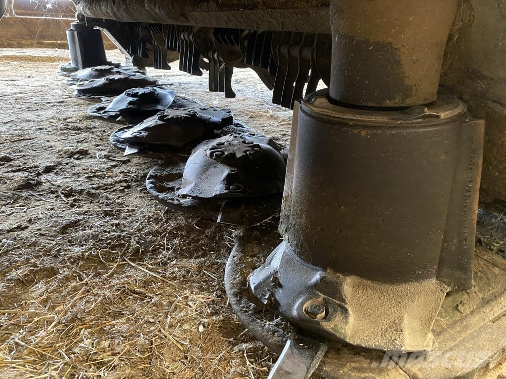 John Deere F 310 R Corta-césped delanteros y traseros