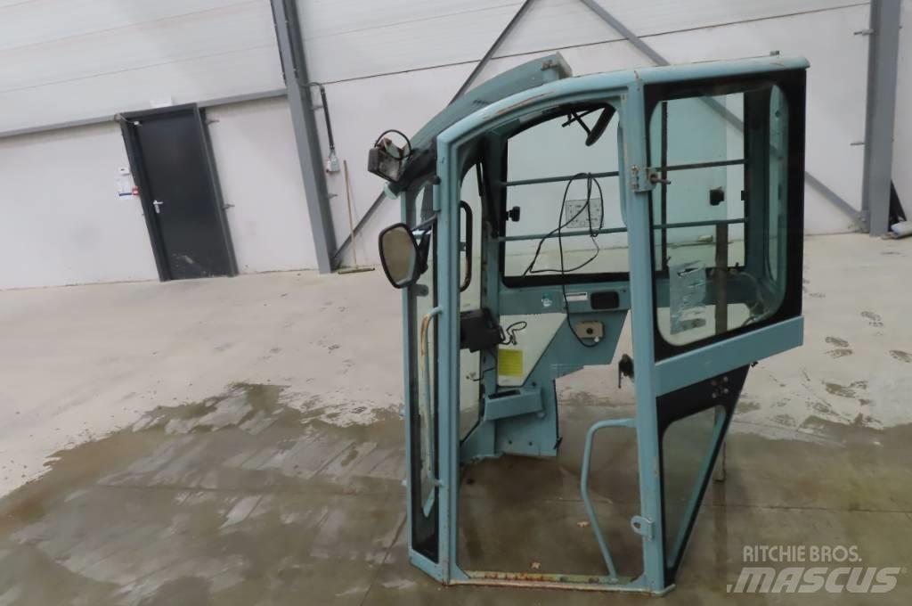 Yanmar Vio 75 Cabina