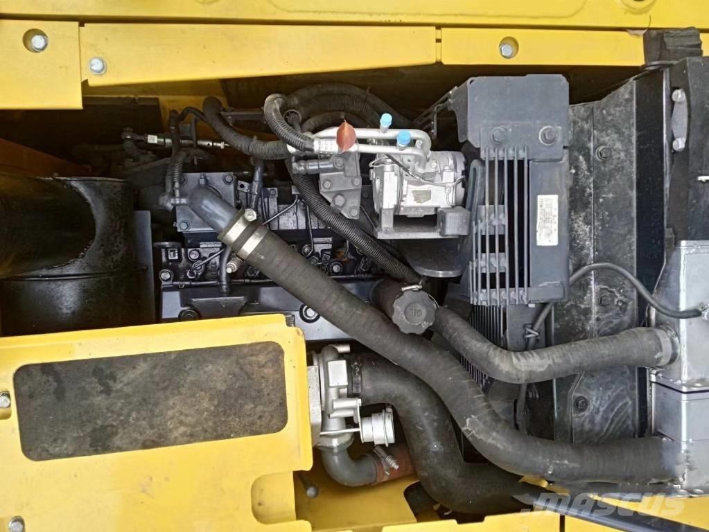 Komatsu PC130-7 Excavadoras sobre orugas