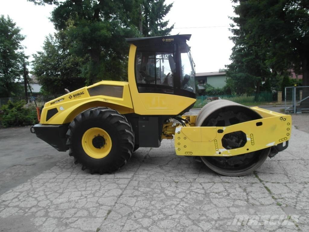 Bomag BW 213 DH-5 Rodillos de un solo tambor