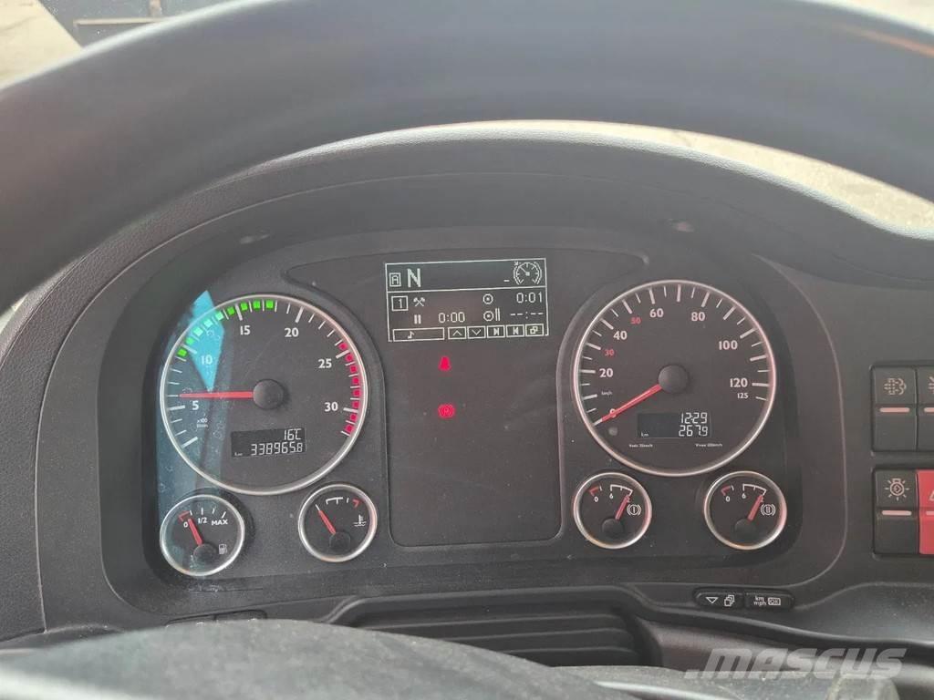 MAN 26.402 Grúas todo terreno