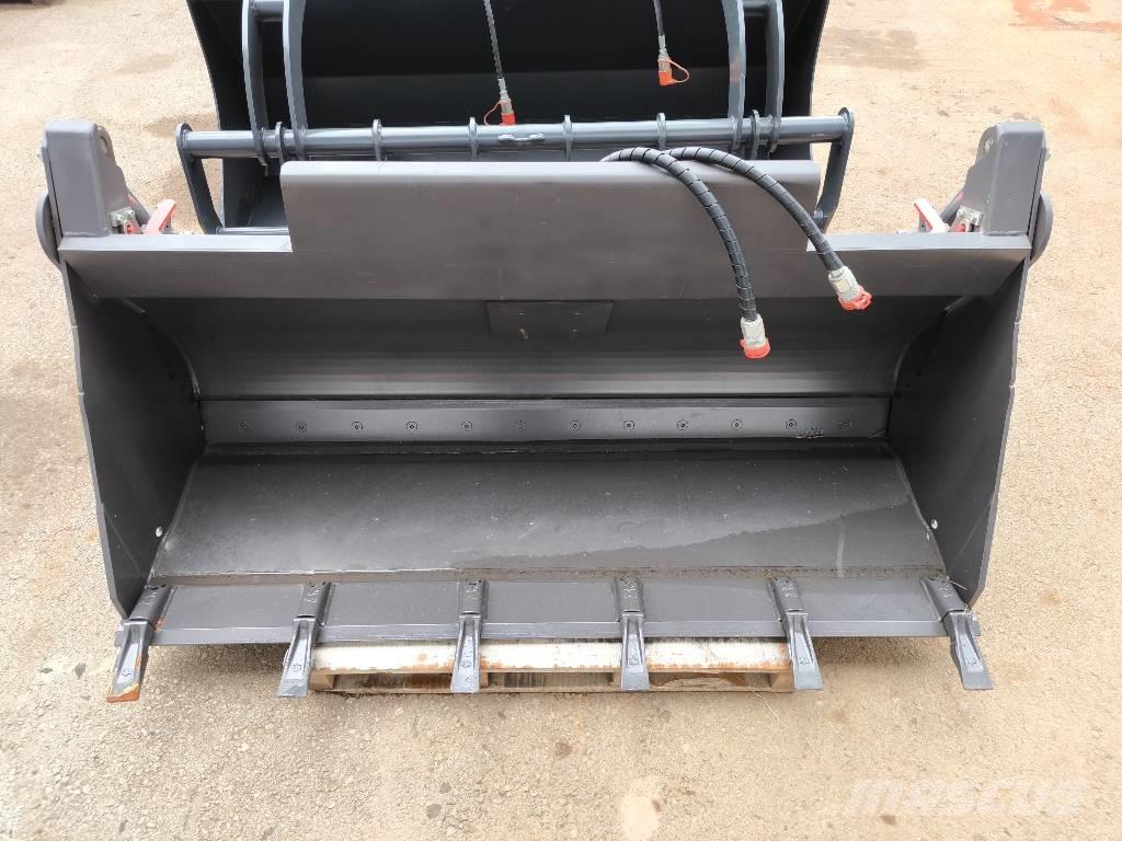 Mecalac 0.65m3 4in1 Cucharones