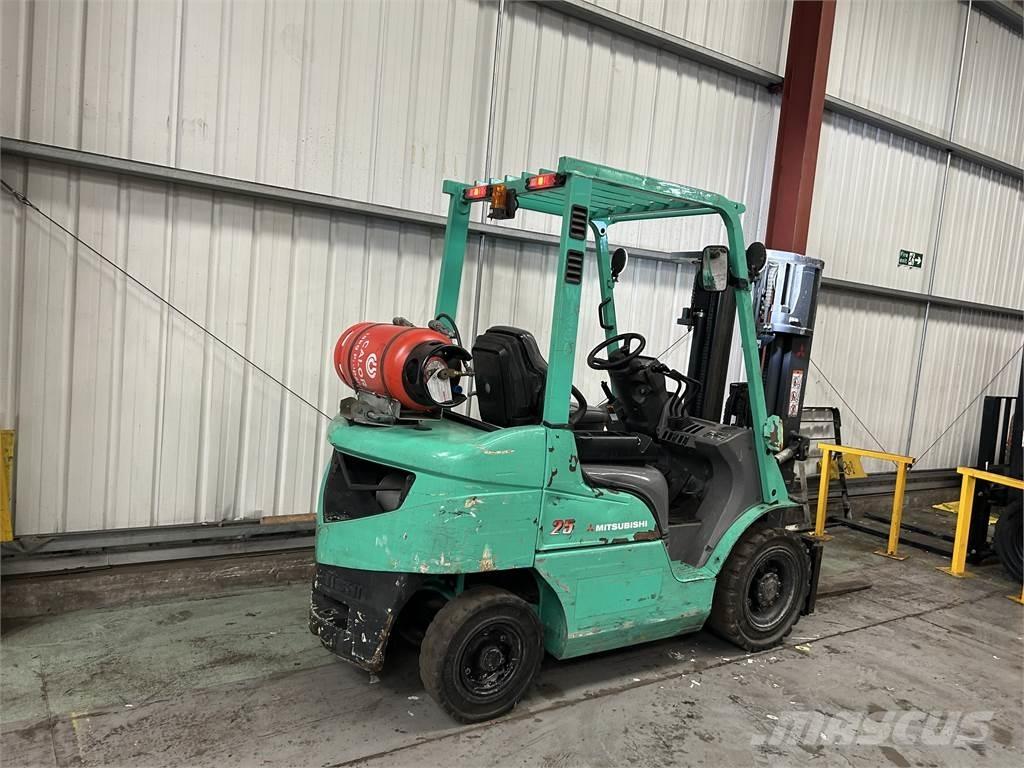 Mitsubishi FG25NT Camiones LPG
