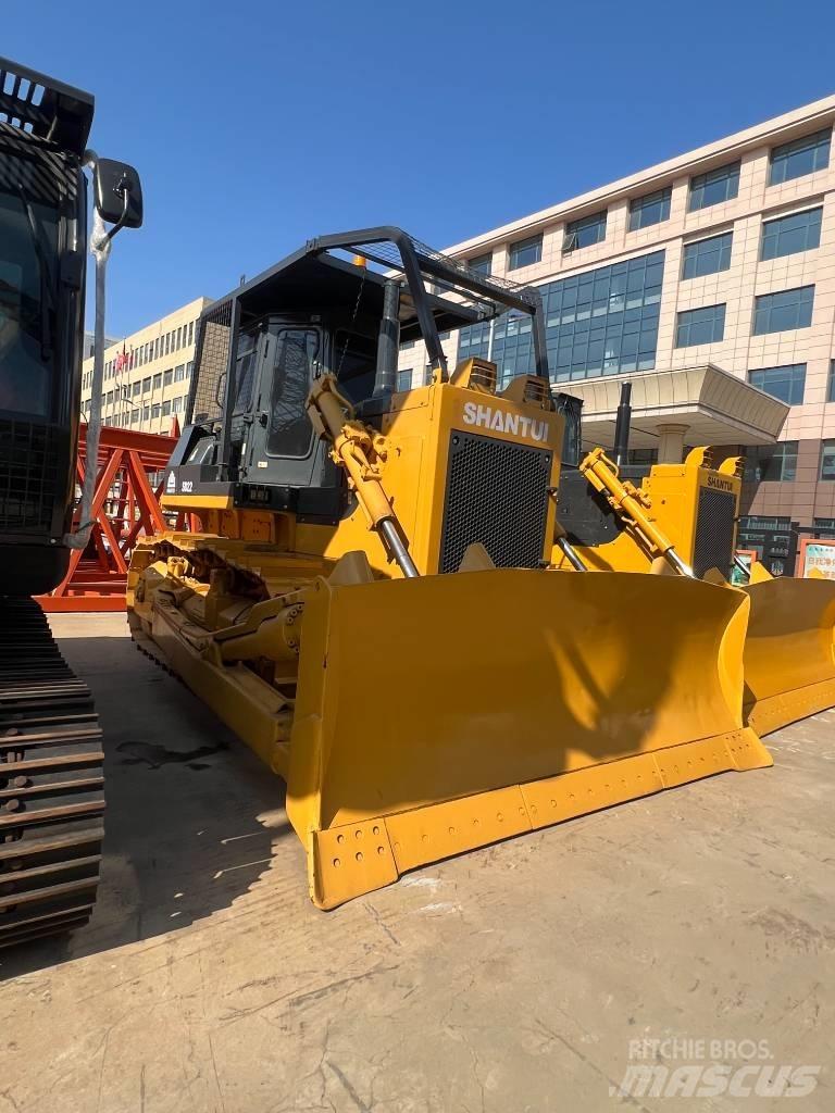 Shantui SD 22 Buldozer sobre oruga