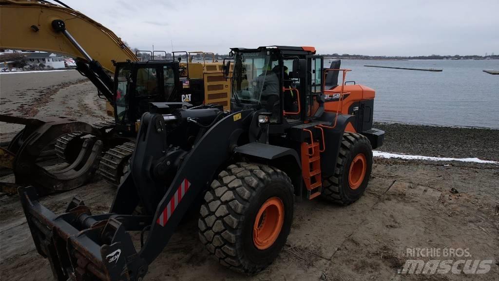 Doosan DL 580 Cargadoras sobre ruedas