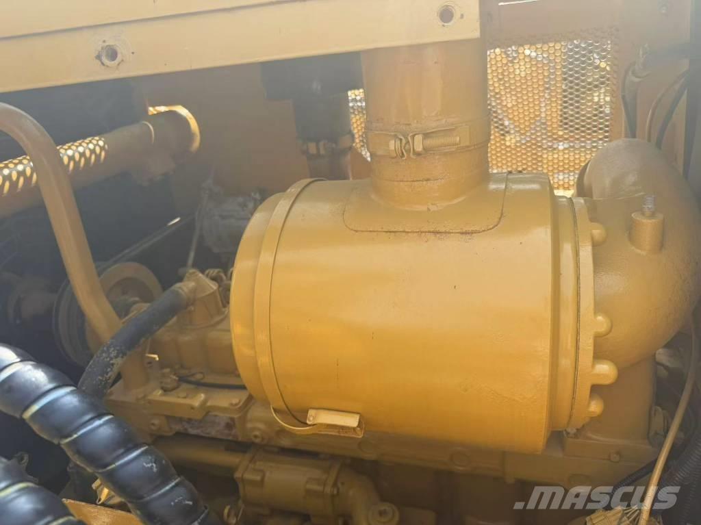 CAT D 7 G Niveladoras