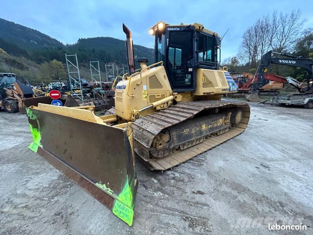 Komatsu D 61 PX-23 Buldozer sobre oruga