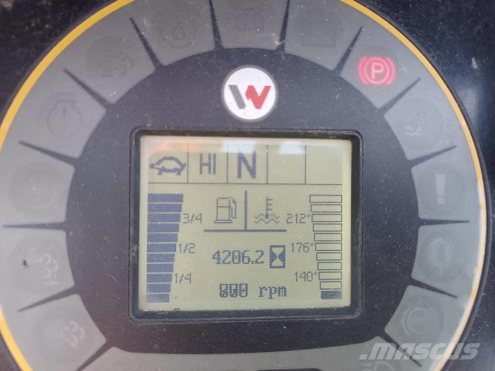 Neuson DW 60 Vehículos compactos de volteo