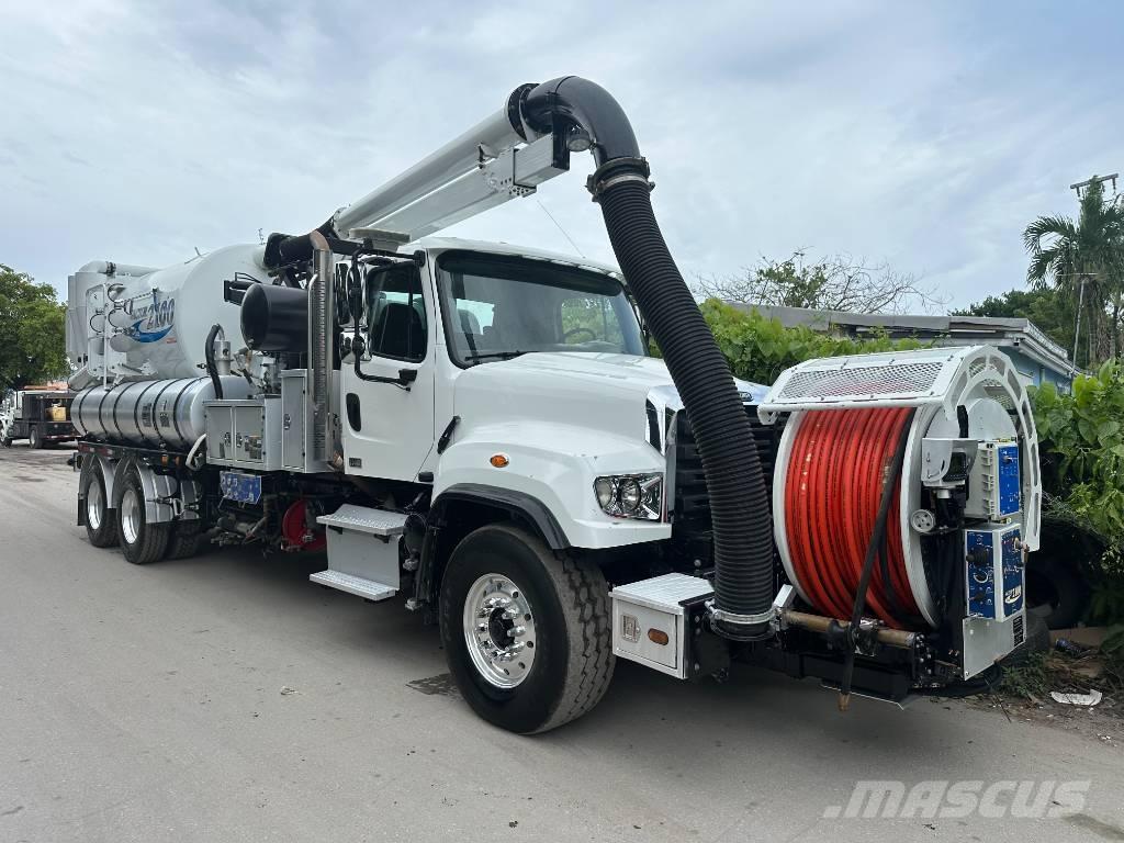 Freightliner 114 SD Camiones aspiradores/combi