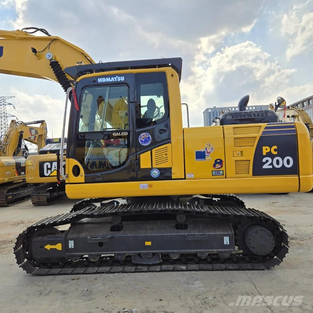 Komatsu PC 200-8 Excavadoras sobre orugas