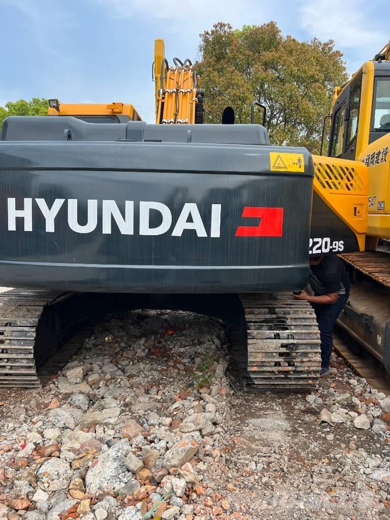 Hyundai 220LC-9S Excavadoras sobre orugas