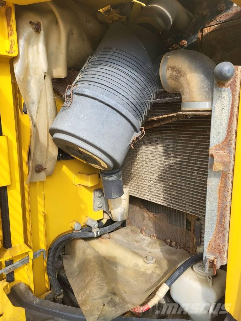 Komatsu PC138US-8 Excavadoras sobre orugas