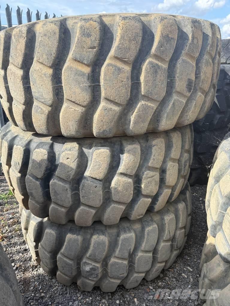 Bridgestone 23.5R25 Llantas