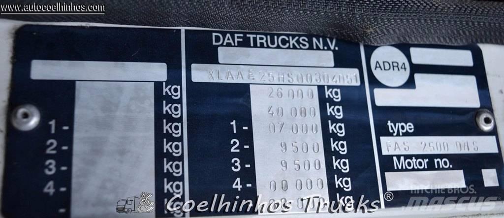 DAF 2500 Ti Camiones de caja de lona